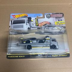 Porsche 934.5 & Fleet Street Team Transporter Hot Wheels