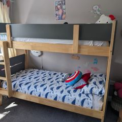 Bunk bed