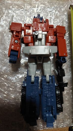 Transformer / toy / optimus
