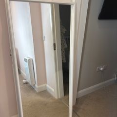 White Mirror