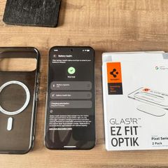 Pixel 10 Pro XL - Mint Condition - EU Warranty until Nov 2028 + Accessories