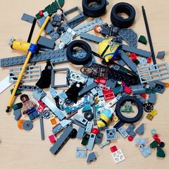 LEGO Pieces and Minifigures Bundle
