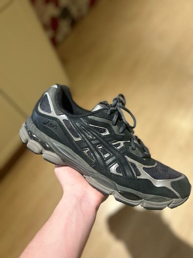 Asics gel nyc shoes