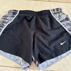 Nike Dri Fit - Large