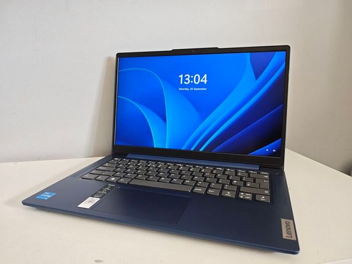 Lenovo IdeaPad Slim 3 8/512GB New Boxed