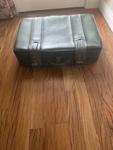 Vintage 70's Green Faux leather Suitcase VGC