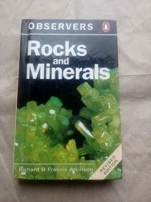 Hardback pocket guide Rocks & Minerals