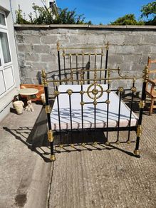 Stunning 4 foot Victorian brass and cast on castors