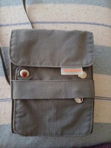 Grey Samsonite Money Pouch