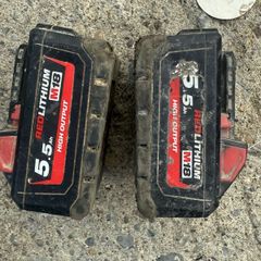 milwaukkee 2x5.5 amp batterys