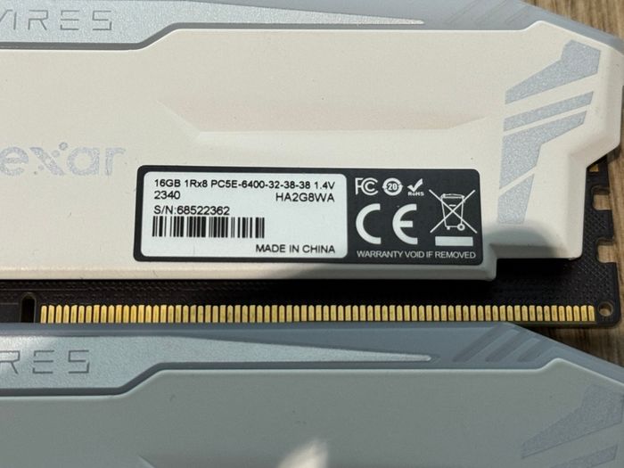 32gb (16gbx2) Ddr5 Ram Lexar Ares 6400mhz Cl32 White