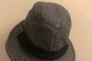 Grey hat (approx age 6-10)