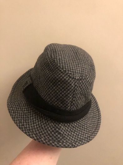 Grey hat (approx age 6-10)