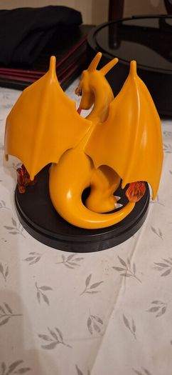 Charizard ex Super-Premium Collection Display Figure