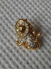 Ballou Lion pin brooch