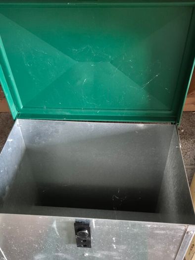 Feed-O-Matic Chicken Feeder