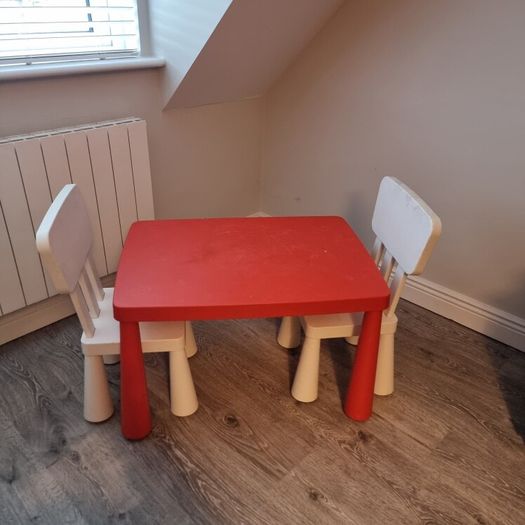 Ikea Mammut kids table and chairs