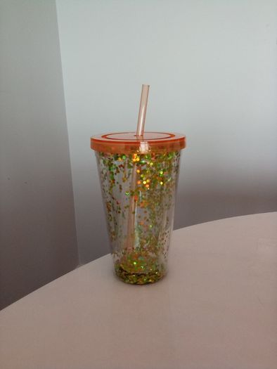 Reusable plastic cup with lid and straw