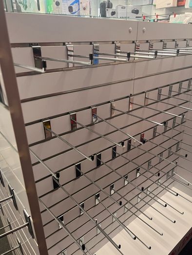 Slatwall Gondola Unit with Aluminium inserts