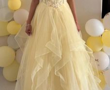 Dani's closet yellow (lemon) debs dress