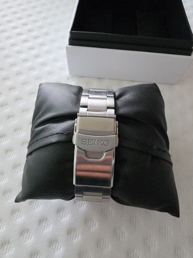 Seiko 5 Sports SRPK67K1 Automatic Box & Tag Excellent Condition