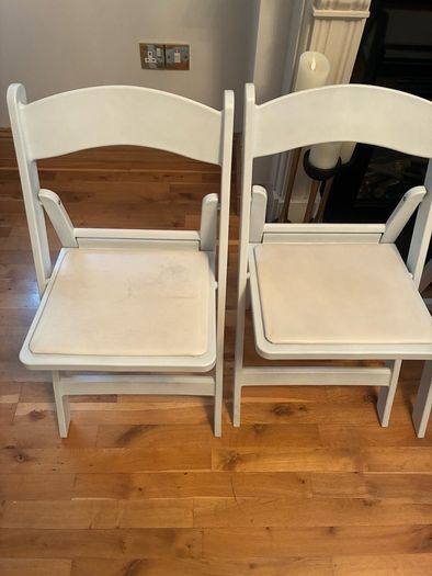 4 Folding Chairs