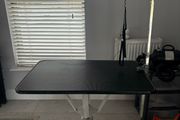 Dog grooming table