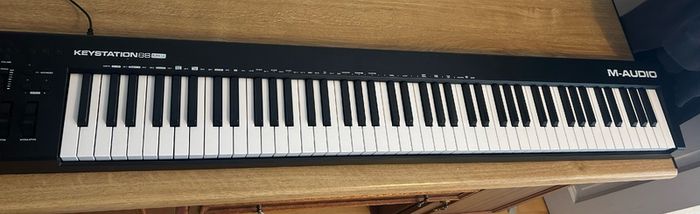 Keyboard piano, 88 keys