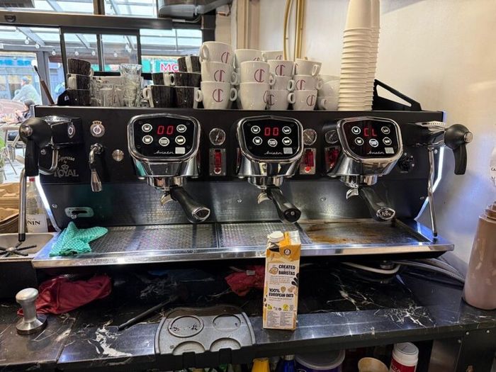Aviator 3-group Coffee Machine