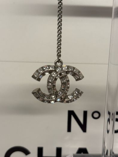 Sought After chanel Crystal drop earrings
