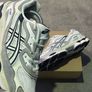 ASIC gel nyc white size 9 Image 3
