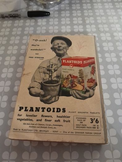 Middleton's Gardening Guide 14th Edition (1957)
