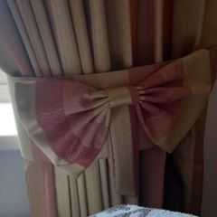 Curtains and roman blind