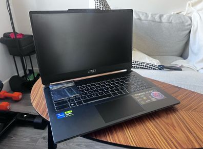 MSI Cyborg 15 A12V (For Parts)
