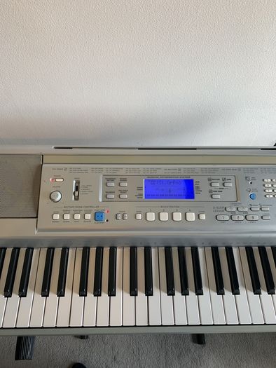 Casio CTK-810 Keyboard with stand
