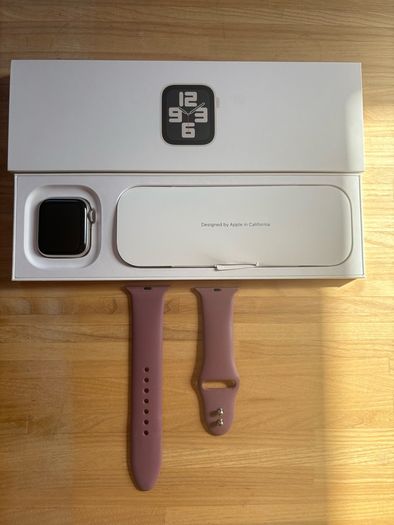 Apple Watch SE - 2nd Gen (Original Box)