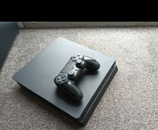 PS4 SLIM LIKE NEW 500gb HDD firmware version 12