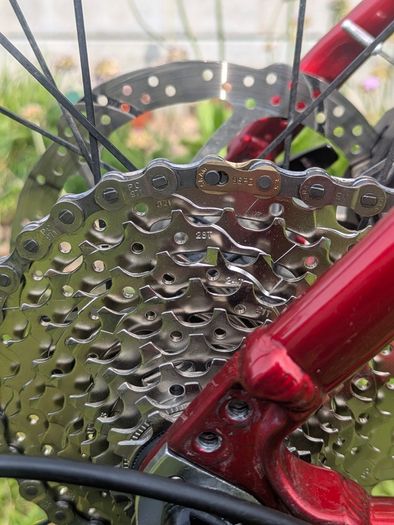 Boardman Road Comp. Size 51cm (small) with Hunt Wheels.