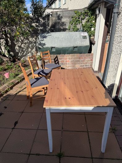 table and chairs