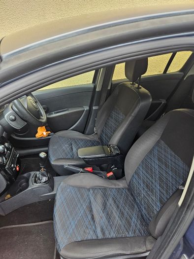 2009 Renault Clio 16v 1.2 5 door