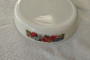 Vintage pyrex dish "Poppy Pattern"