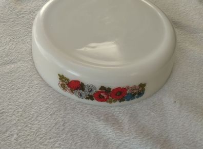 Vintage pyrex dish "Poppy Pattern"