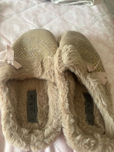Ladies Slippers