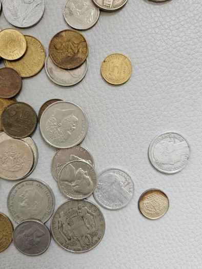 Collection of mixed international coins