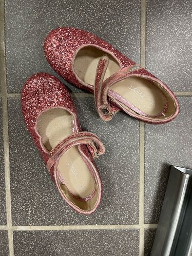 kids shoes