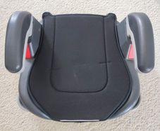 Graco car/booster seat with removable back