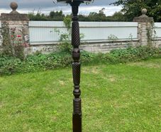 Coat stand
