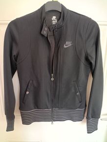 Nike Top.  Size M
