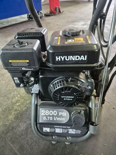 petrol power washer