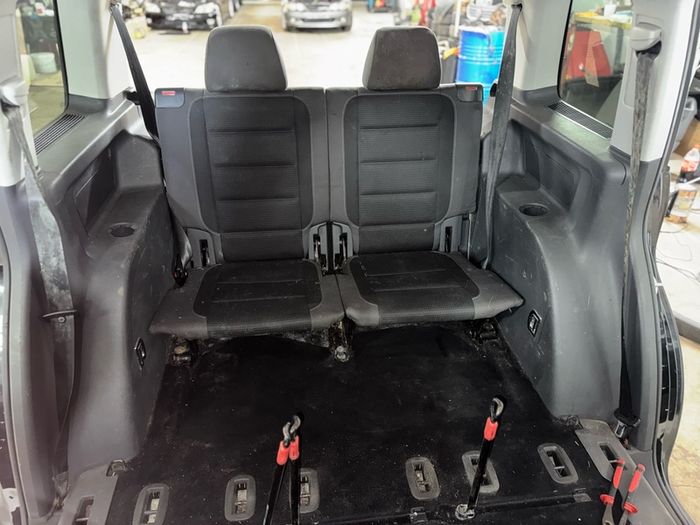 Caddy Life - Bulkhead trims + Touran Bits
